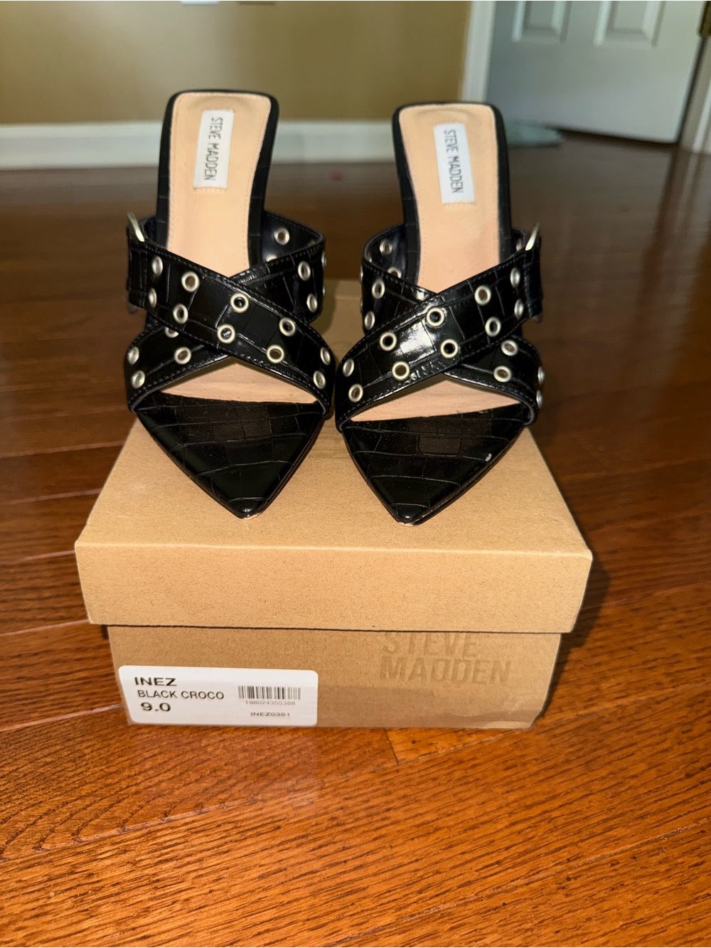 Steve Madden Black Croc Grommet Pointed-Toe Mules